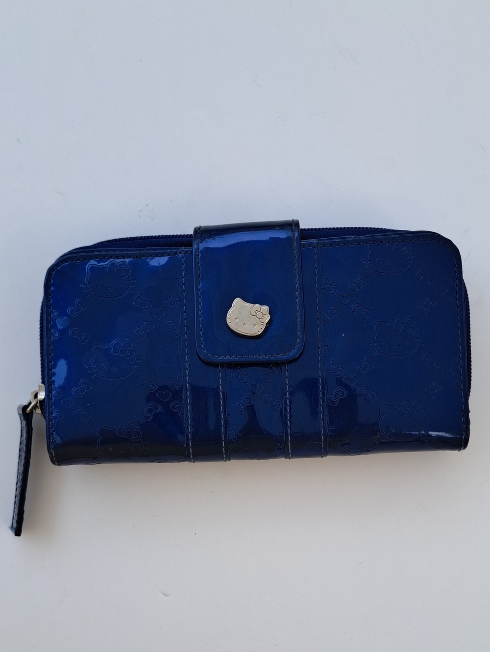 HELLO Kitty Shiny Navy Patent Wallet Clutch - Blue
